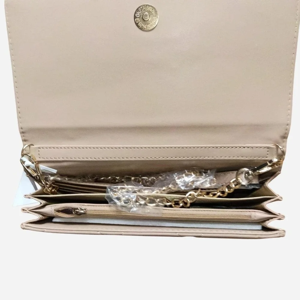 NWT Tan Quilted Handbag With Golden Bow Detail And Chain Link Handle